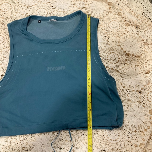 GYMSHARK little work out tank. Ladies size medium. - Picture 4 of 8
